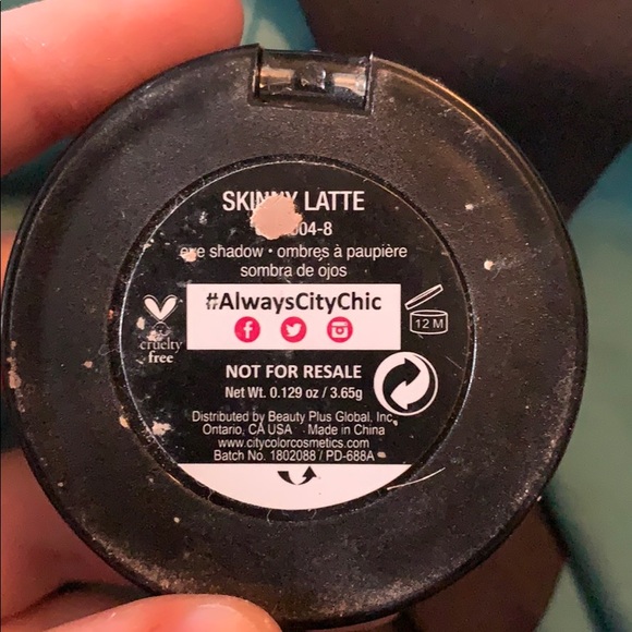 City Chic Eyeshadow - Picture 3 of 3